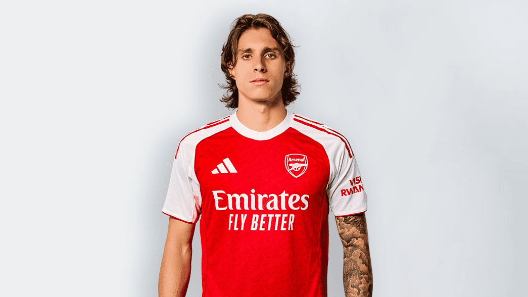 Riccardo Calafiori headshot 0808254