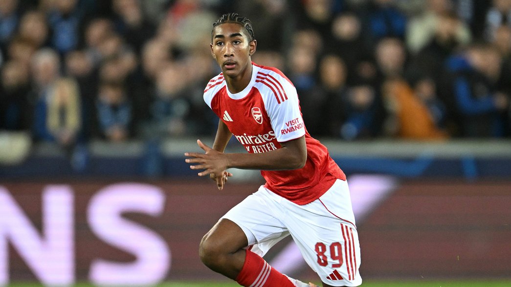 Mali Salmon playing against Club Brugge